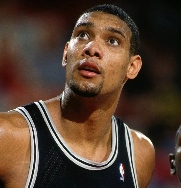 半场战报：毕尔巴鄂竞技0-0布拉格斯拉维亚，桑切特造险