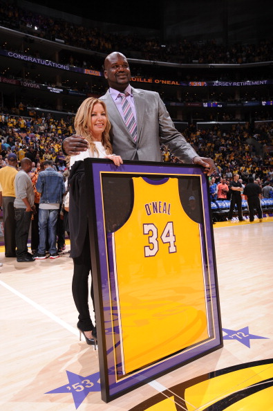 拒绝32分大逆转，湖人结束三连败，东契奇闹脾气，詹姆斯遗憾