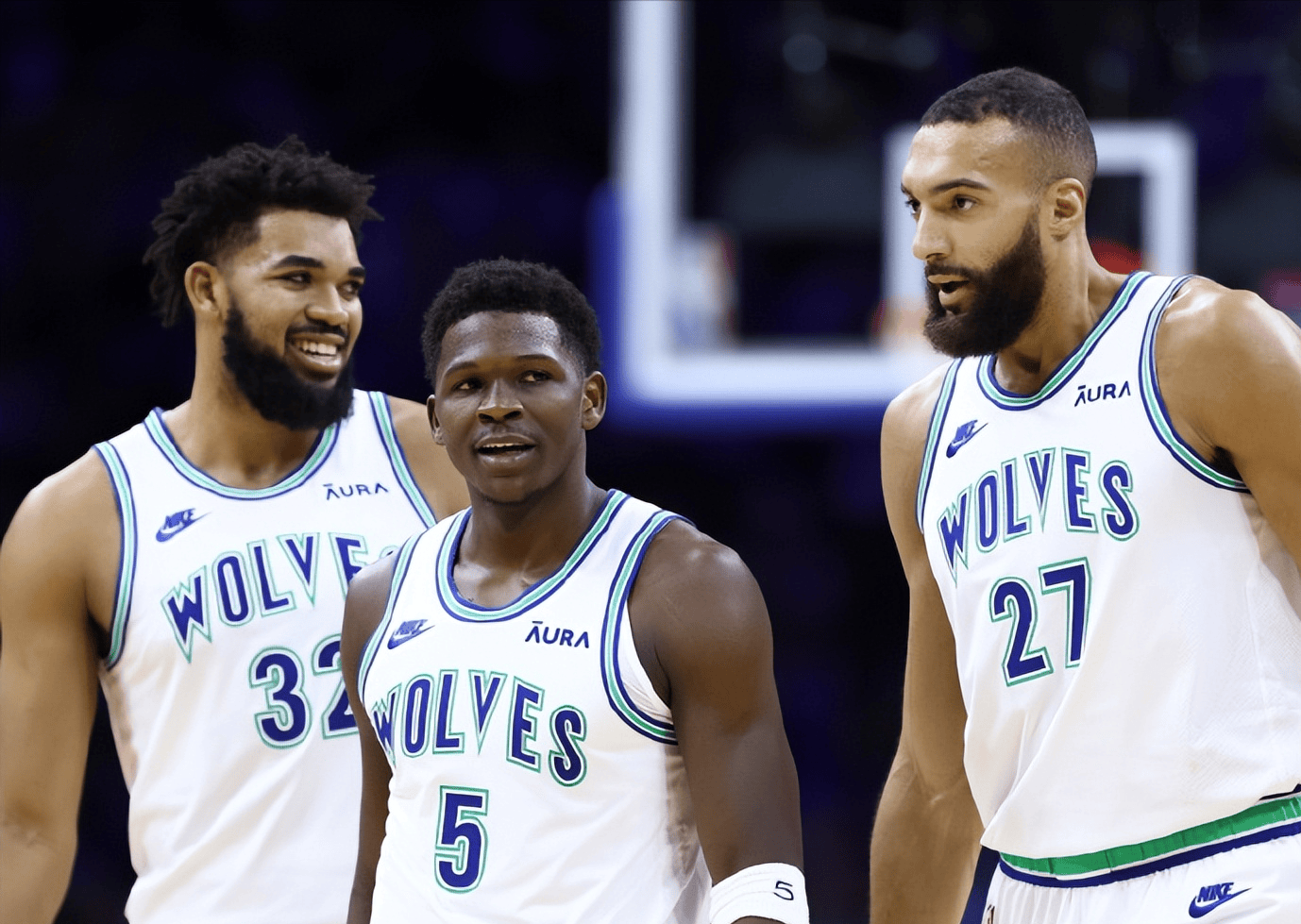 U23国足vs乌兹U23首发！王钰栋、拜合拉木、杨希首发，蒯纪闻替补！