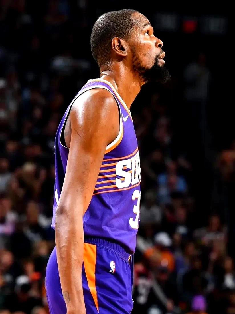 篮球火箭球员社媒晒出训练照