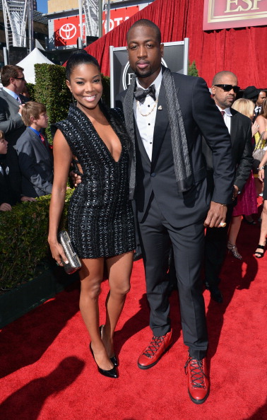 世界杯亚洲区外围赛国足主场0：2澳洲