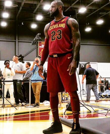 央视直播曼联vs曼城：卡里克接受大考 曼城两翼齐飞客场要3分