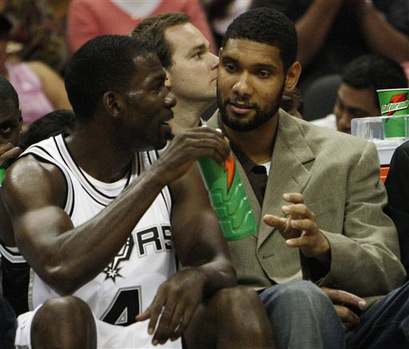 记者：韩鹏仍是泰山主帅，但俱乐部需要找个名义上的“主帅”