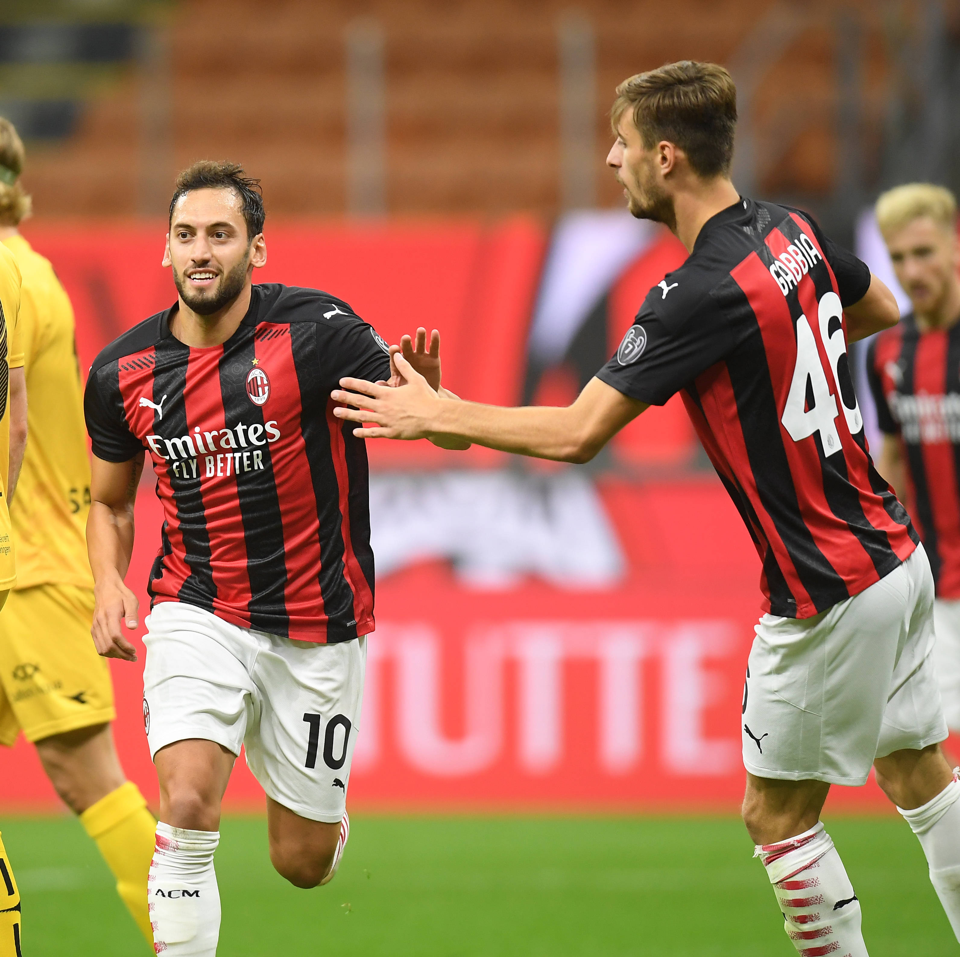 自由式滑雪——国际雪联世界杯（利维尼奥站）：徐梦桃、陈梅婷分获女子空中技巧亚军和季军